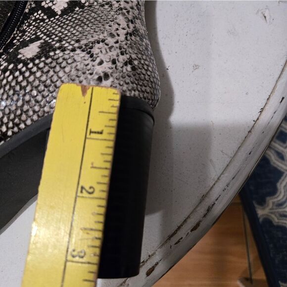 XOXO Maylynne Knee High Boots - Picture 8 of 15